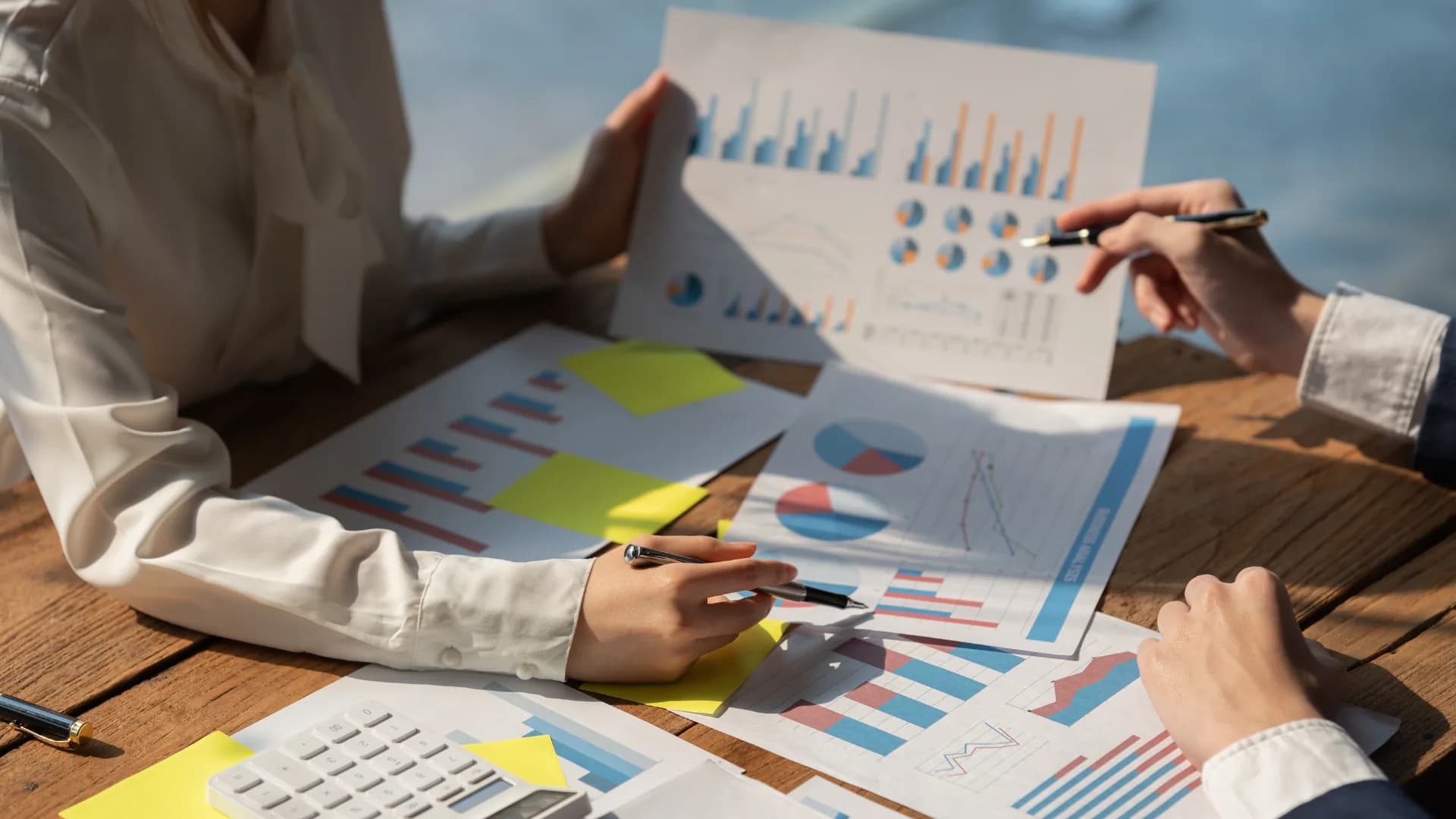 Build an omnichannel experience that behaves like one relationship.